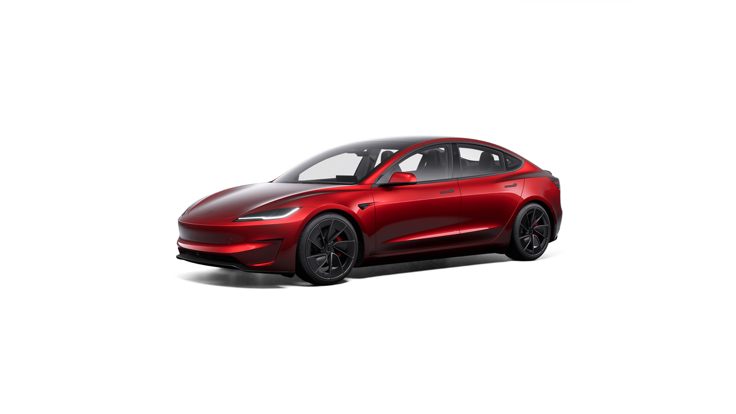 Tesla Model 3 Performance باللون الأحمر